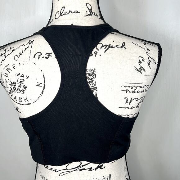Nike Women's Black Racerback Sports Bra size XL - Picture 4 of 8